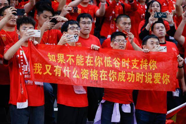 哈登里程碑快船大胜篮网59分 灰熊力克马刺