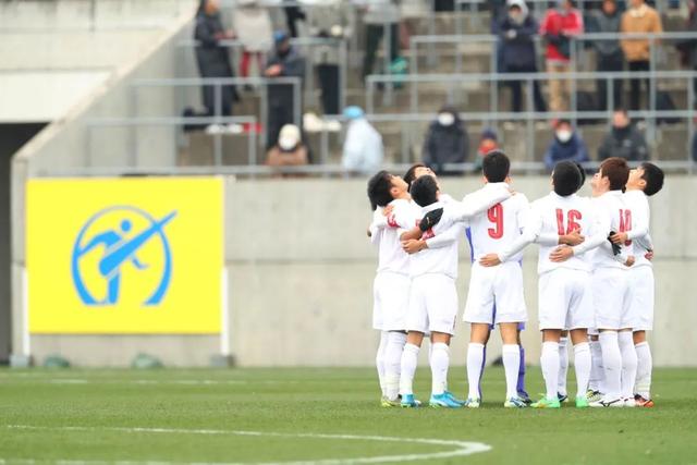 特雷-杨20+22老鹰力克骑士 热火送黄蜂3连败